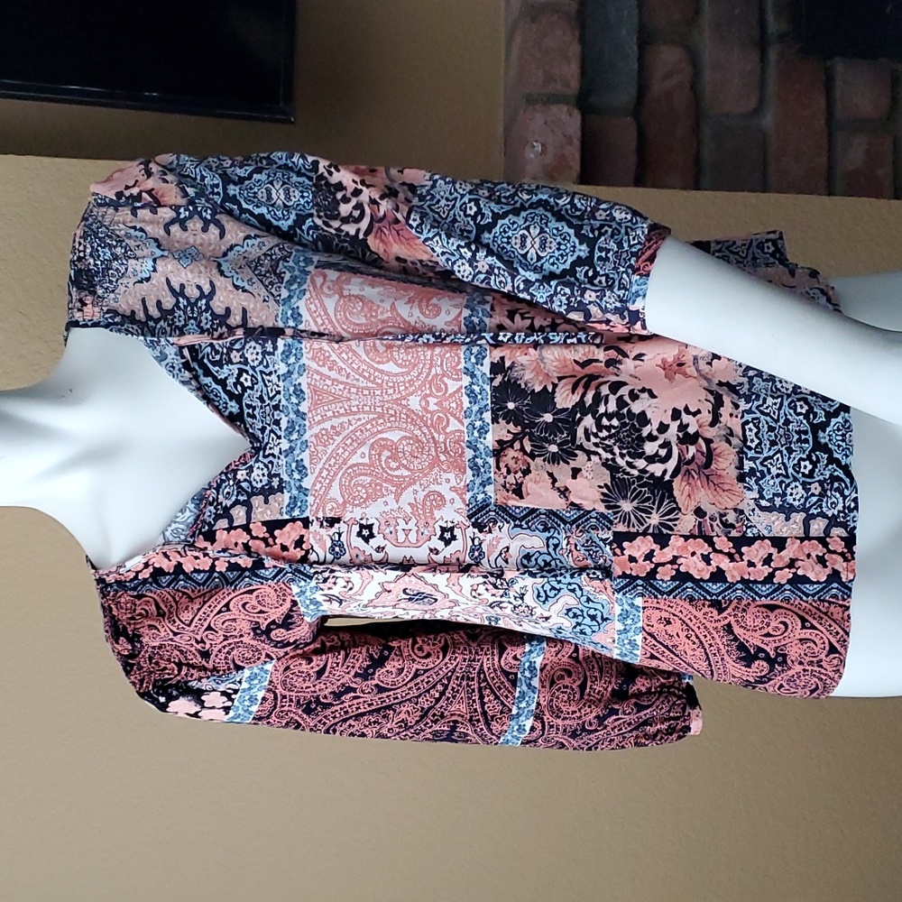CROSBY V-Neck Patchwork Print ¾ Sleeve Top SIZE: S
